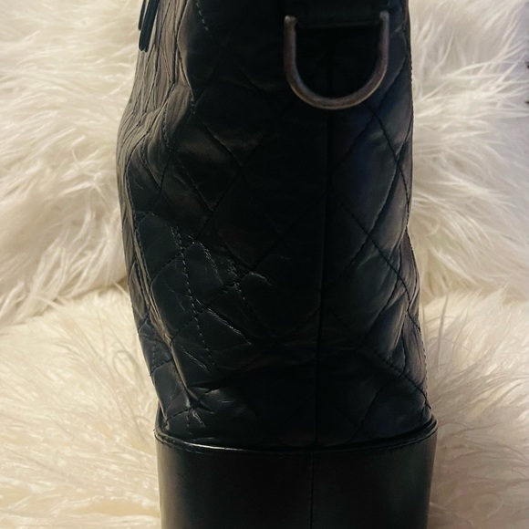 Authentic Chanel Gabriella tote - Picture 5 of 11